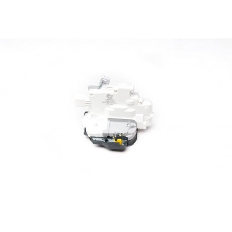 ZÁR BAL HÁTSÓ AUDI A4 ÜLÉS EXEO 8E0839015AA 8E0839015AA