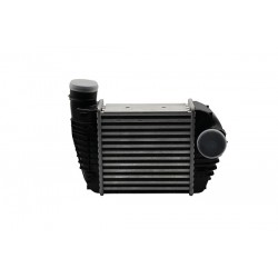 JOBB OLDALI INTERCOOLER AUDI A6 05-11 2 7 TDI 4F0145806R