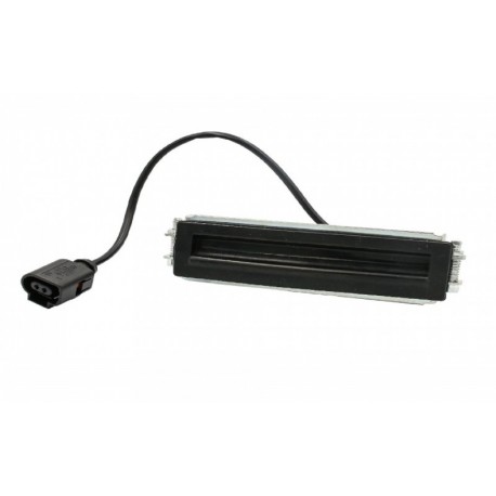 CSOMAGTÉR KILINCS VW PASSAT B5.5 00 ELEKTROMOS VARIANT 3B9827566B