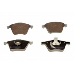 Volvo S40/V50 2004-től és Saab 9-3 17 hüvelykes kerekekhez első fékbetétek QP3552