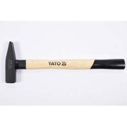 Lakatos kalapács 300g YT4503